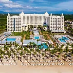 Riu Vallarta