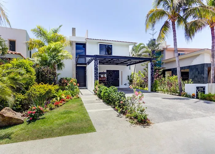 El Tigre, Mariposa Villas With Private Pool