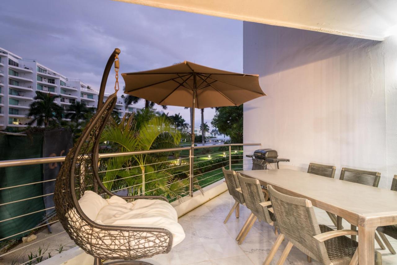 Restyle: Ocean Front + Pool Apartment Nuevo Vallarta