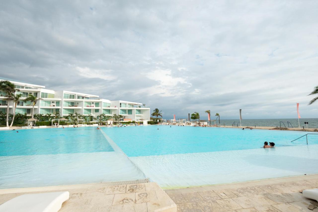 Restyle: Ocean Front + Pool