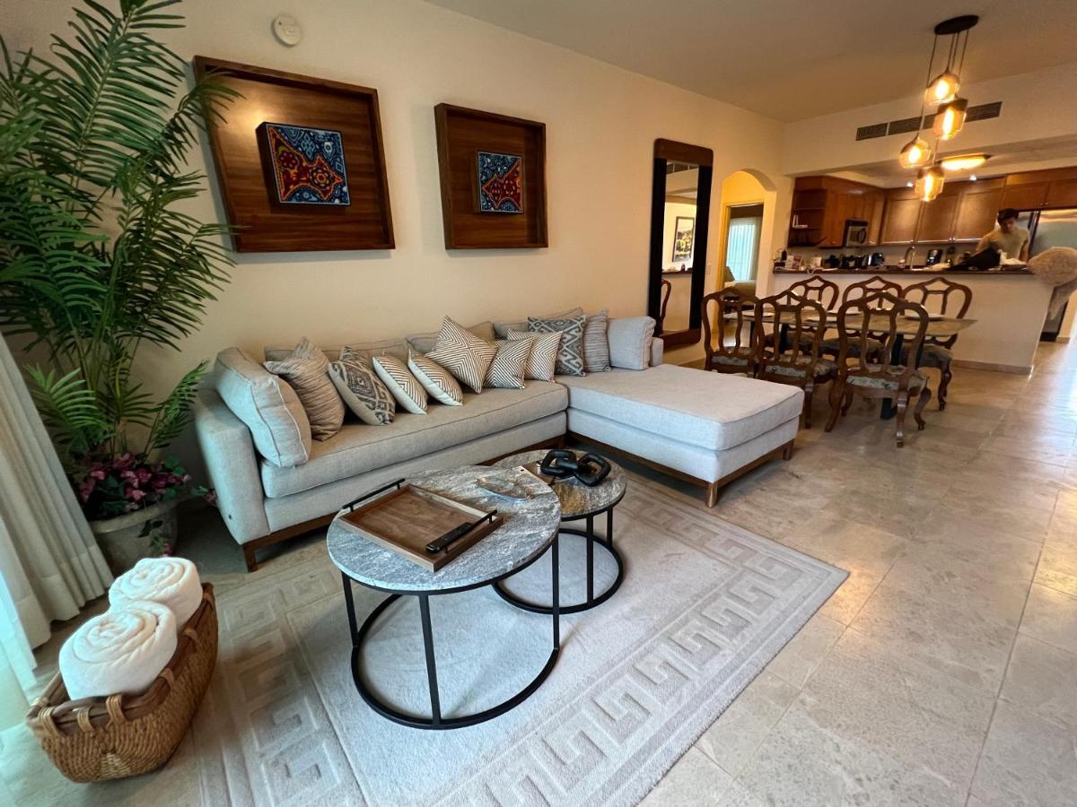 Apartment Beachfront 2 Bedroom In Playa Royale Resort, Nuevo Vallarta