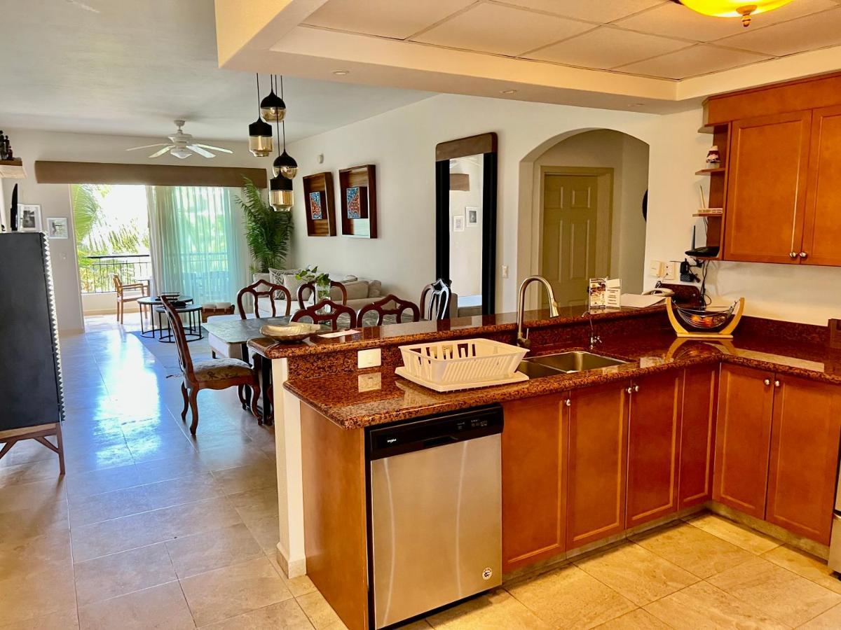 Apartment Beachfront 2 Bedroom In Playa Royale Resort,