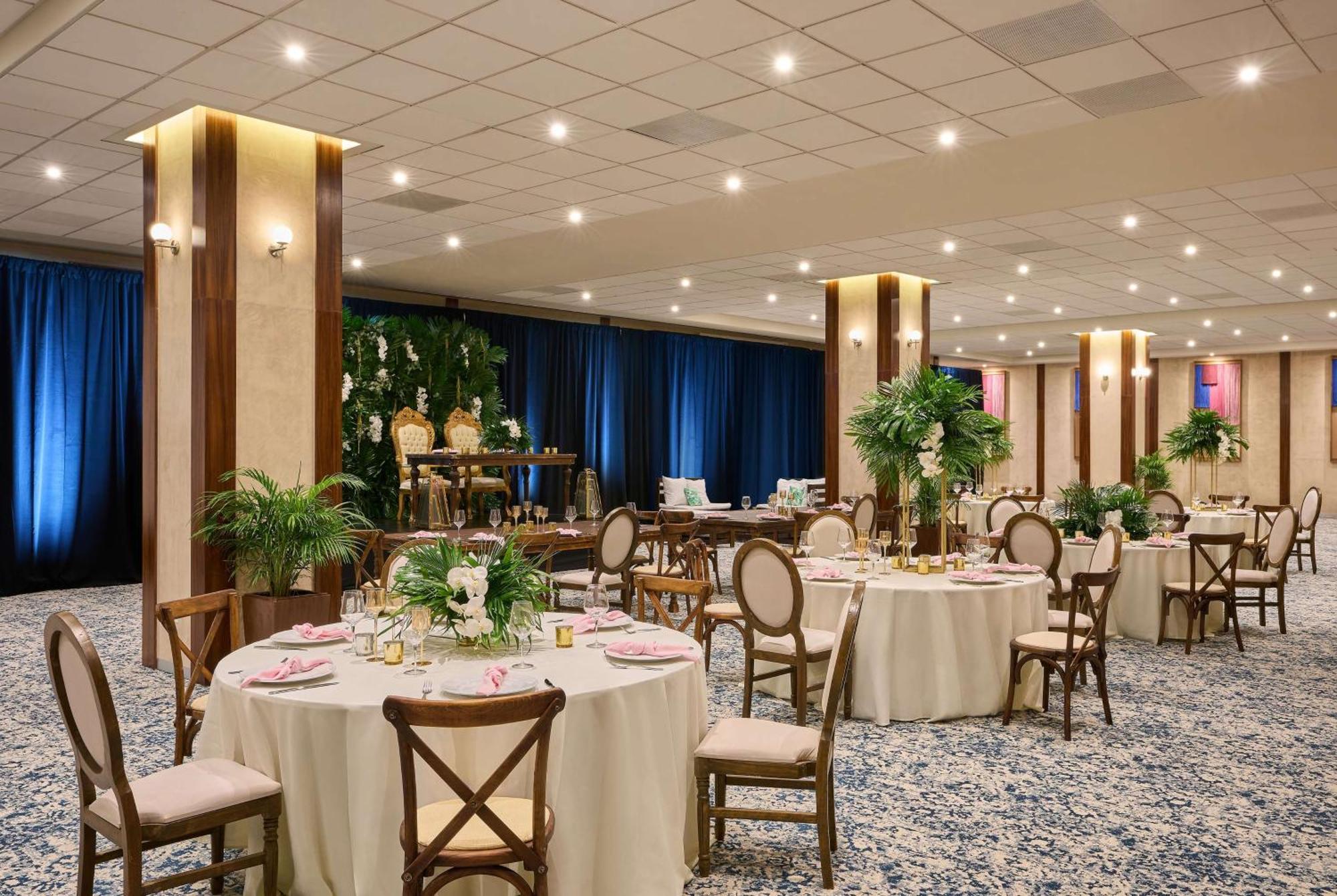 Wyndham Alltra Vallarta,