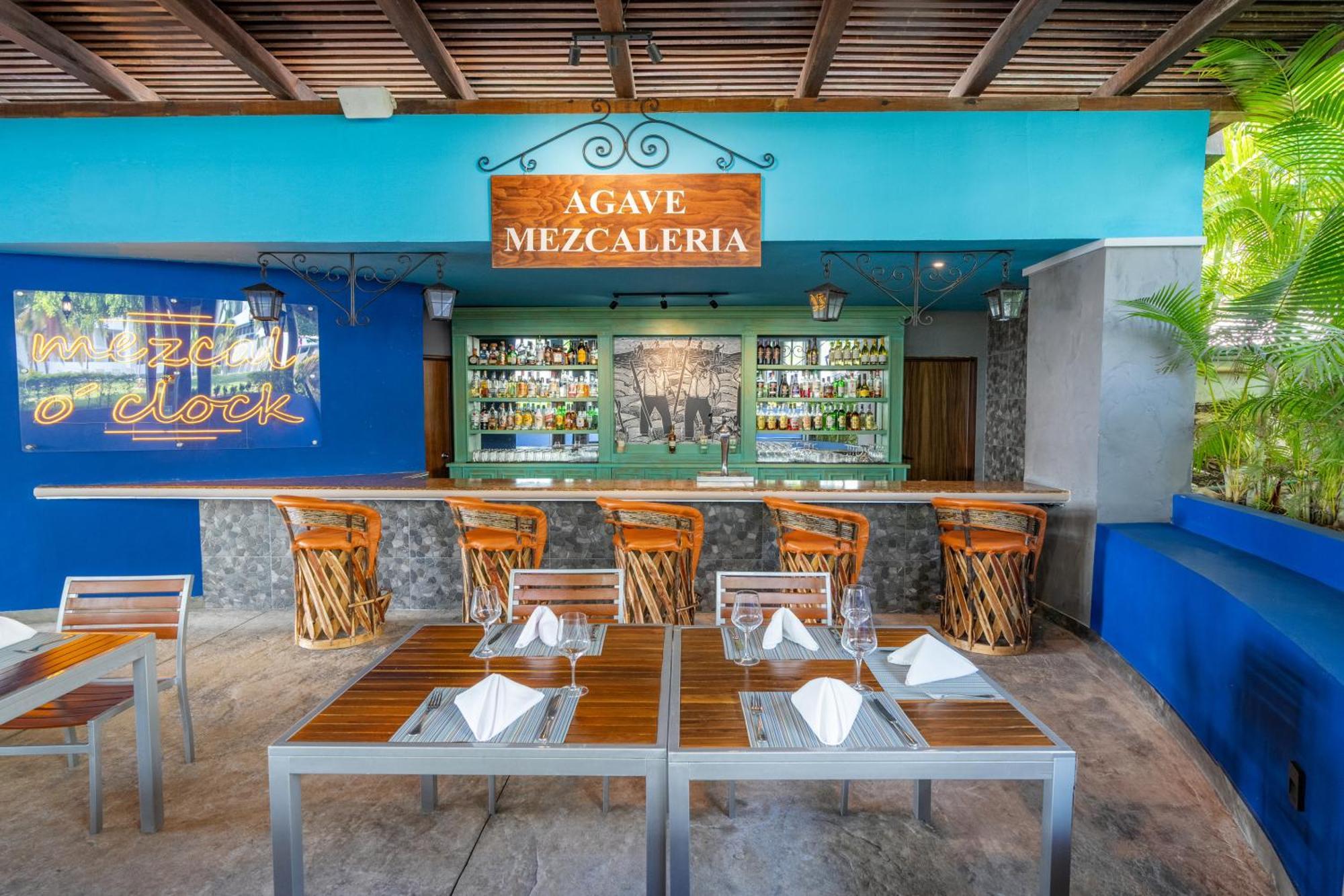 Resort Wyndham Alltra Vallarta,