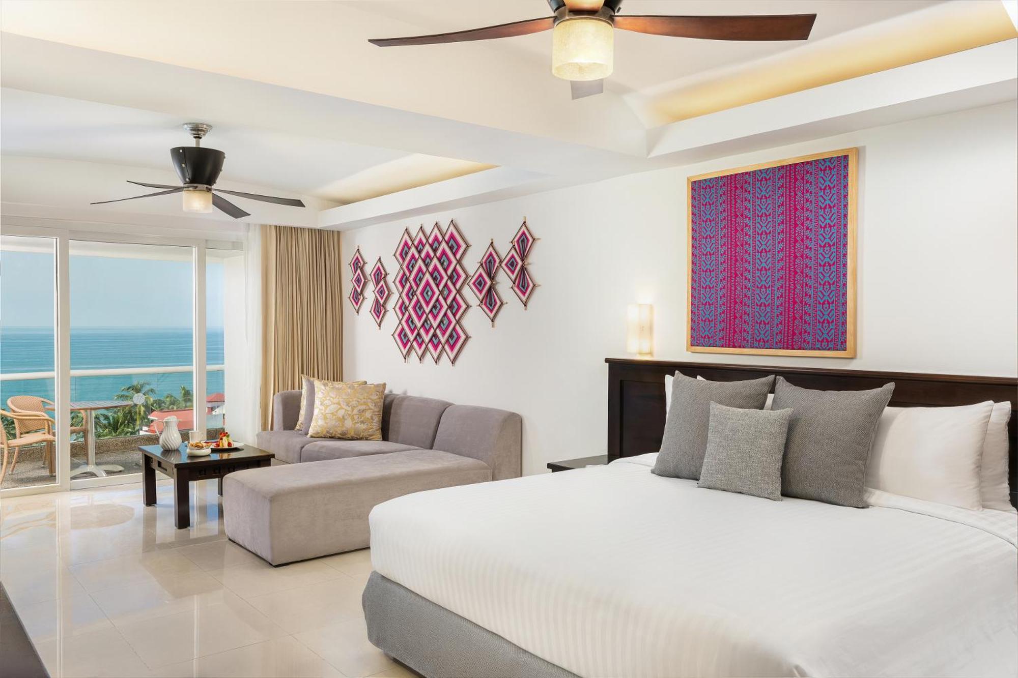 Resort Wyndham Alltra Vallarta,