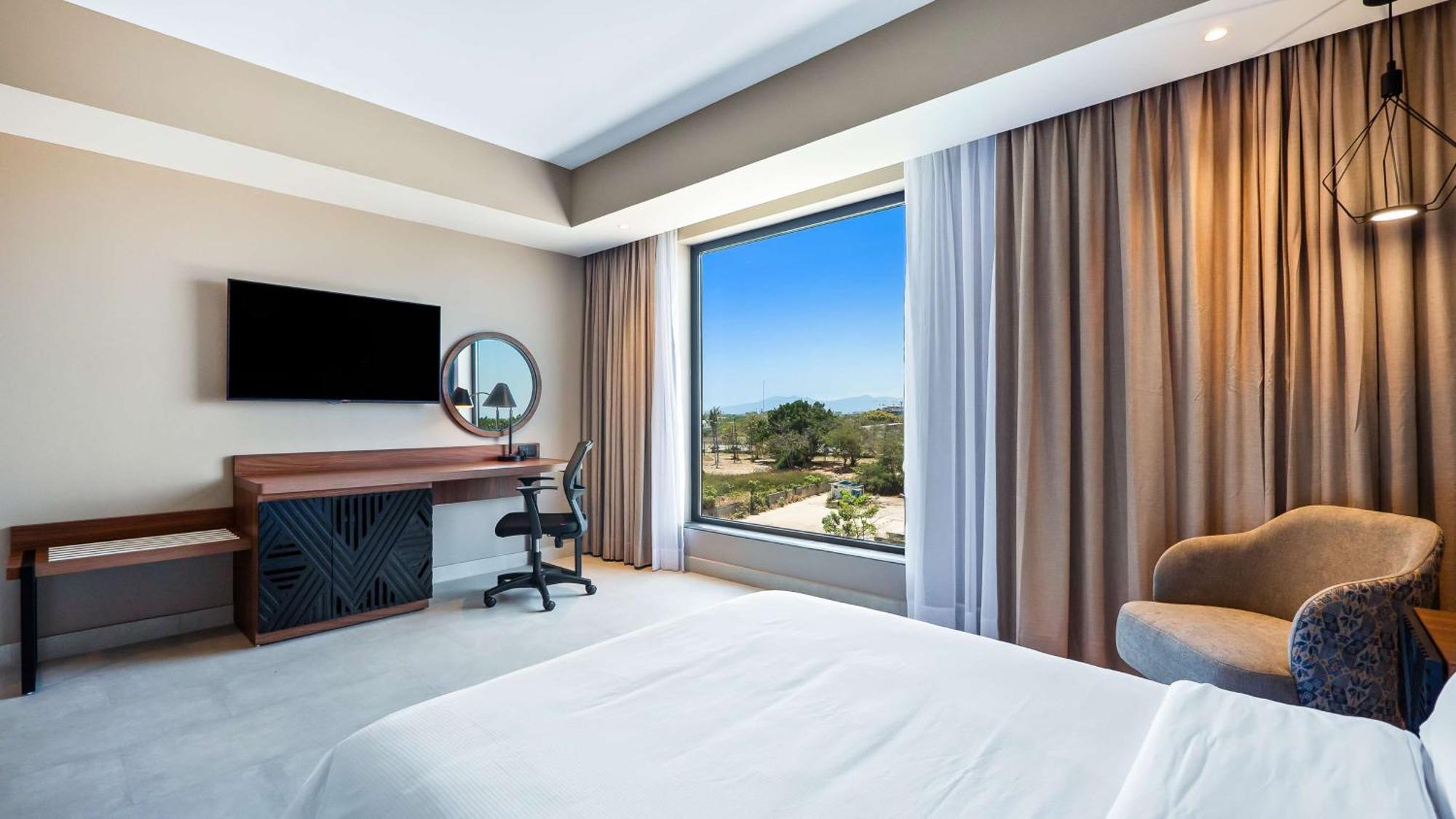 Hampton By Hilton 3*