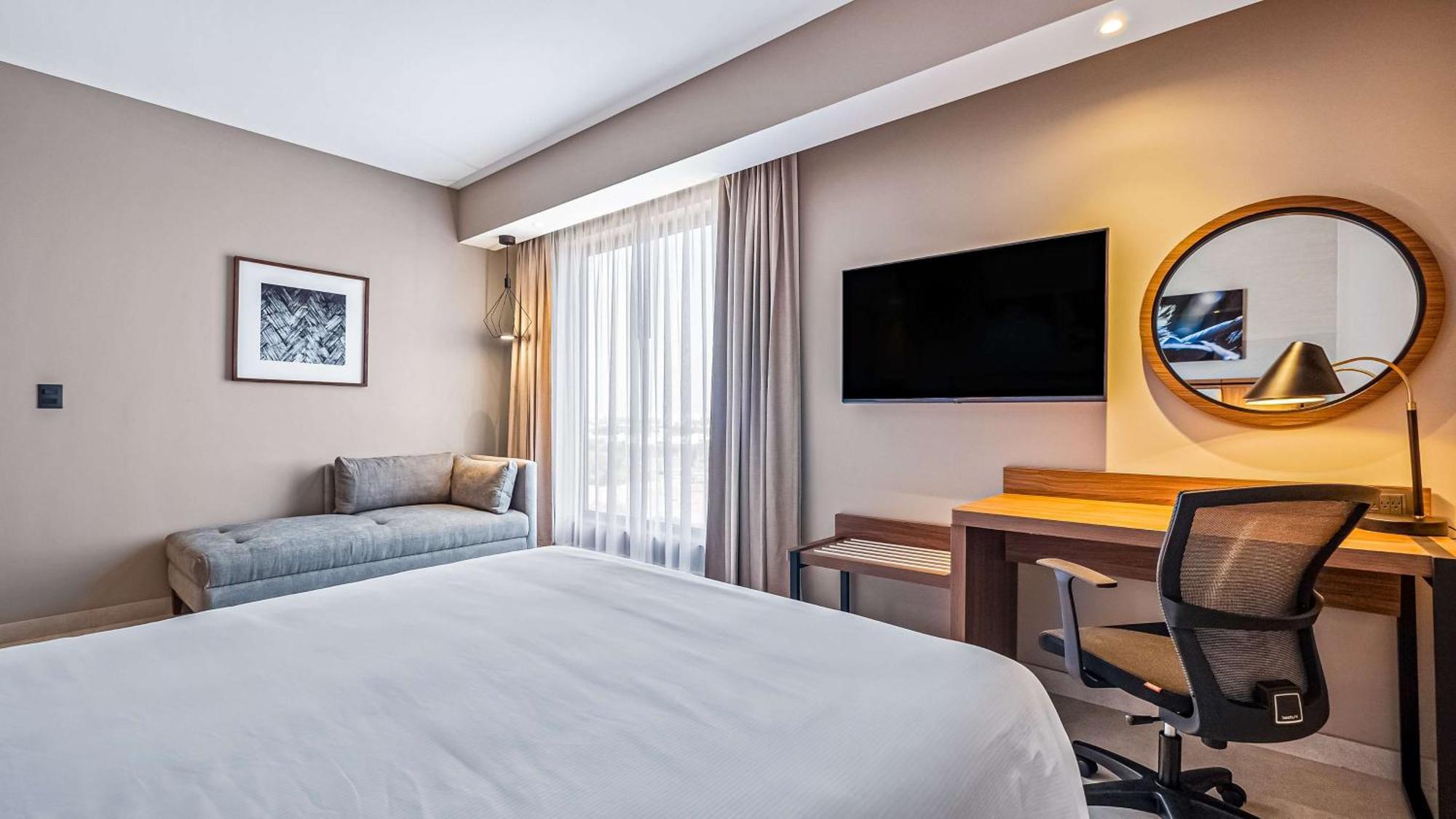 Hotel Hampton By Hilton 3*