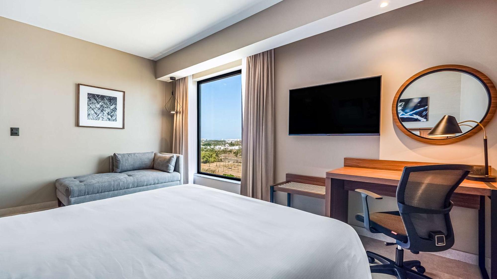 Hampton By Hilton Hotel 3*