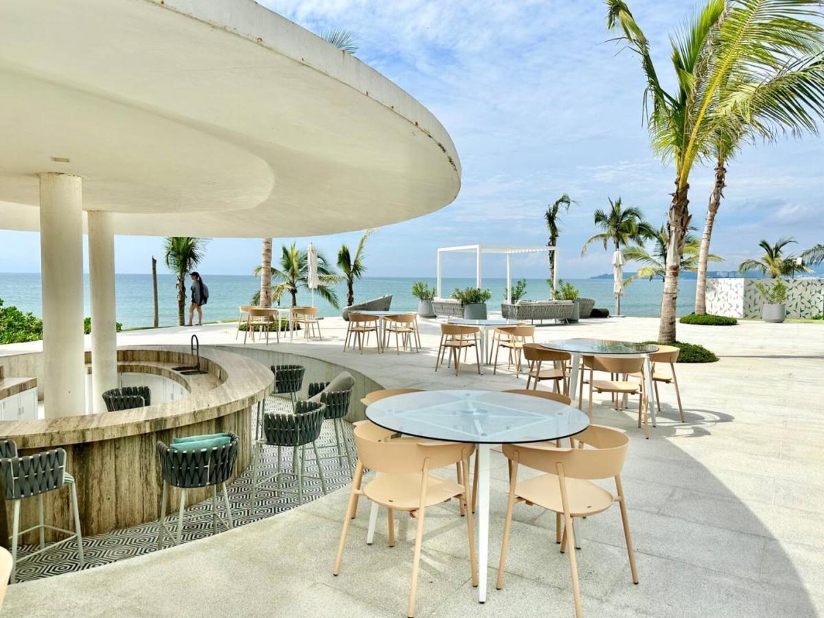 Chic 3br In Luxury By The Sea