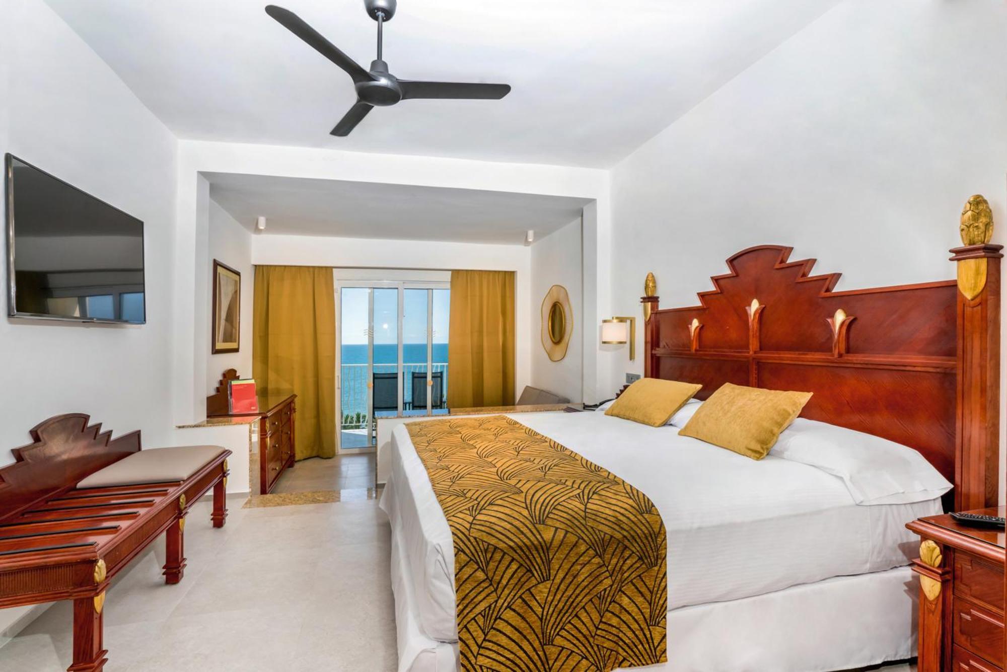 Riu Vallarta