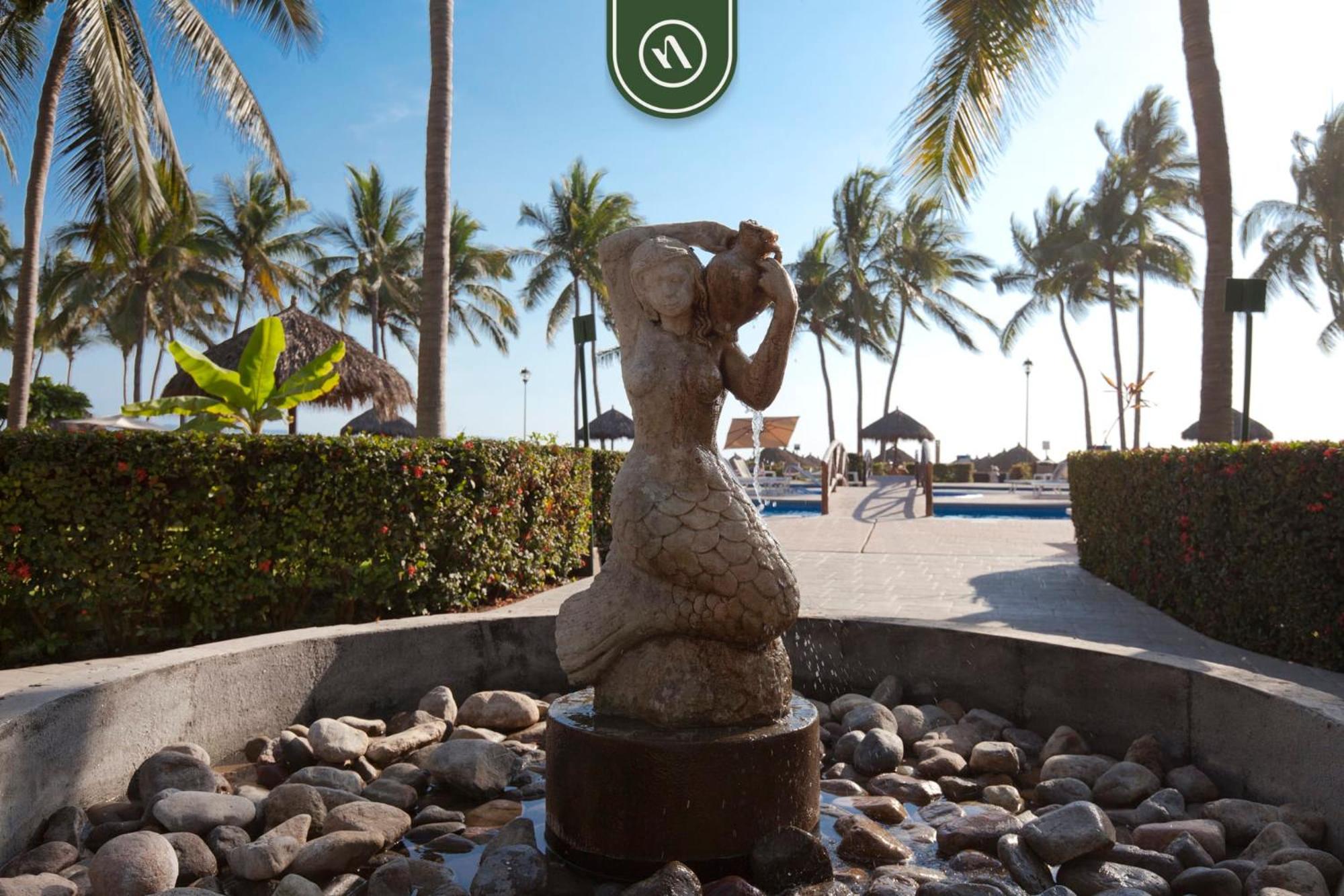 Mexican Styled 2 Bedroom - Beachfront - Pool Apartamento *
