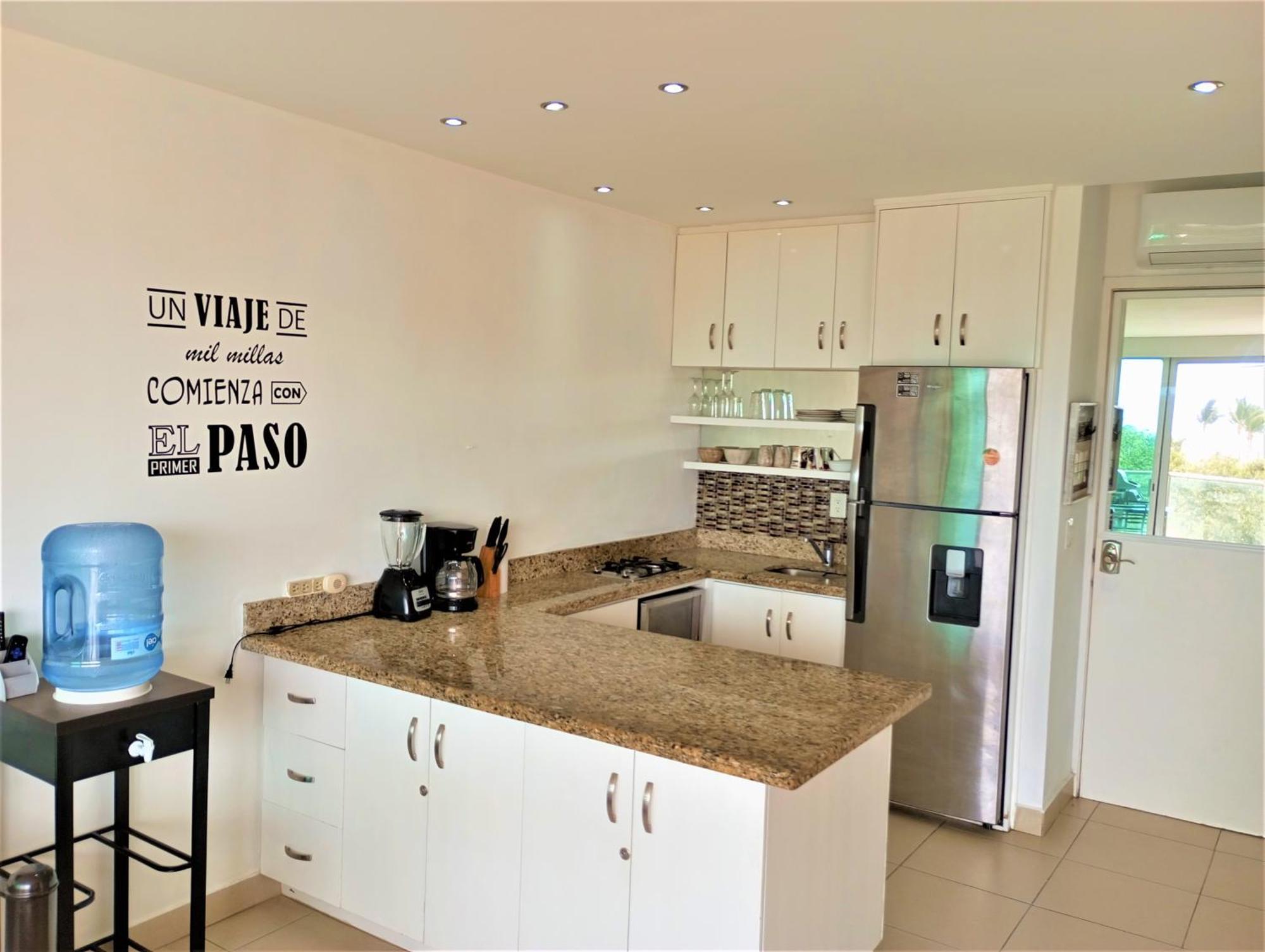 Apartamento Estudio 310 Nuevo Vallarta, Frente Al Mar, Totalmente Equipado Y Amueblado! *