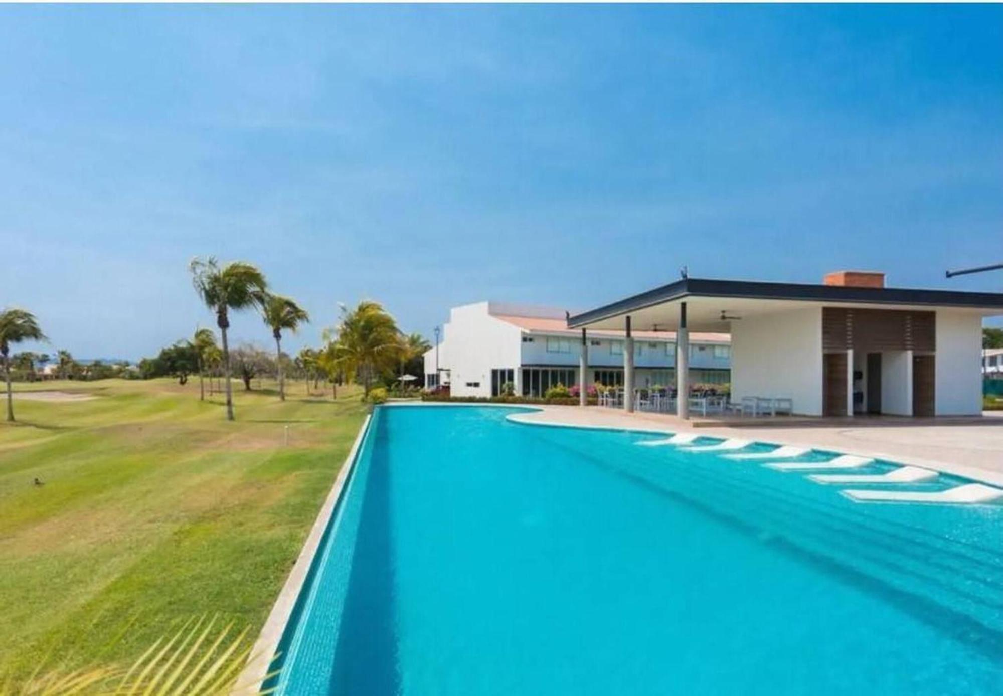 Villa New Beautiful House In El Tigre, Golf Club, Punta Cala 205 *
