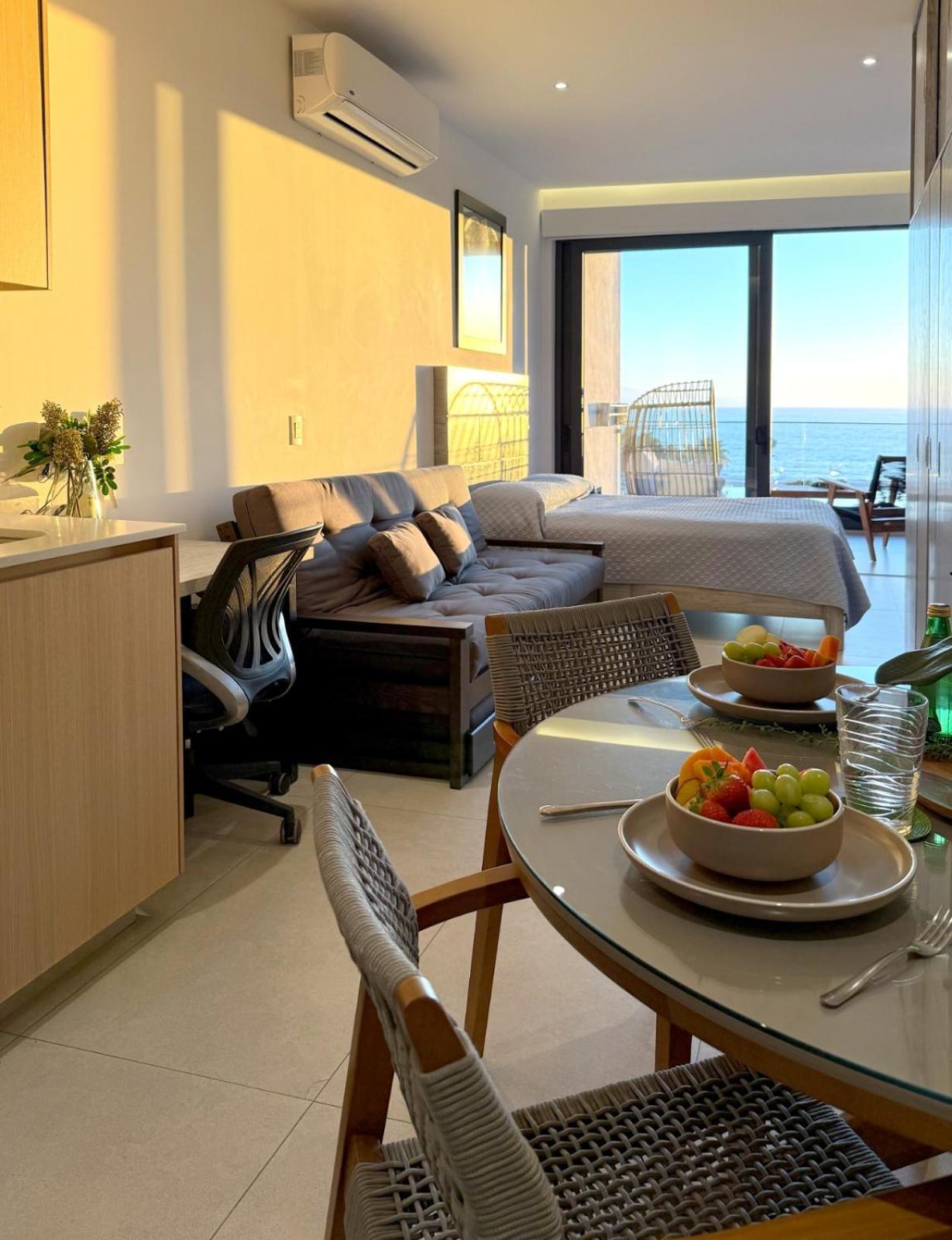 Apartment Restyle: Ocean Front + Pool