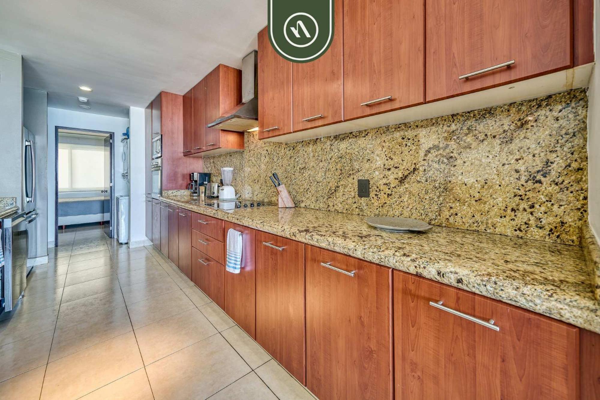 Oceanfron 4 Bedroom - - Wyndham Pool *