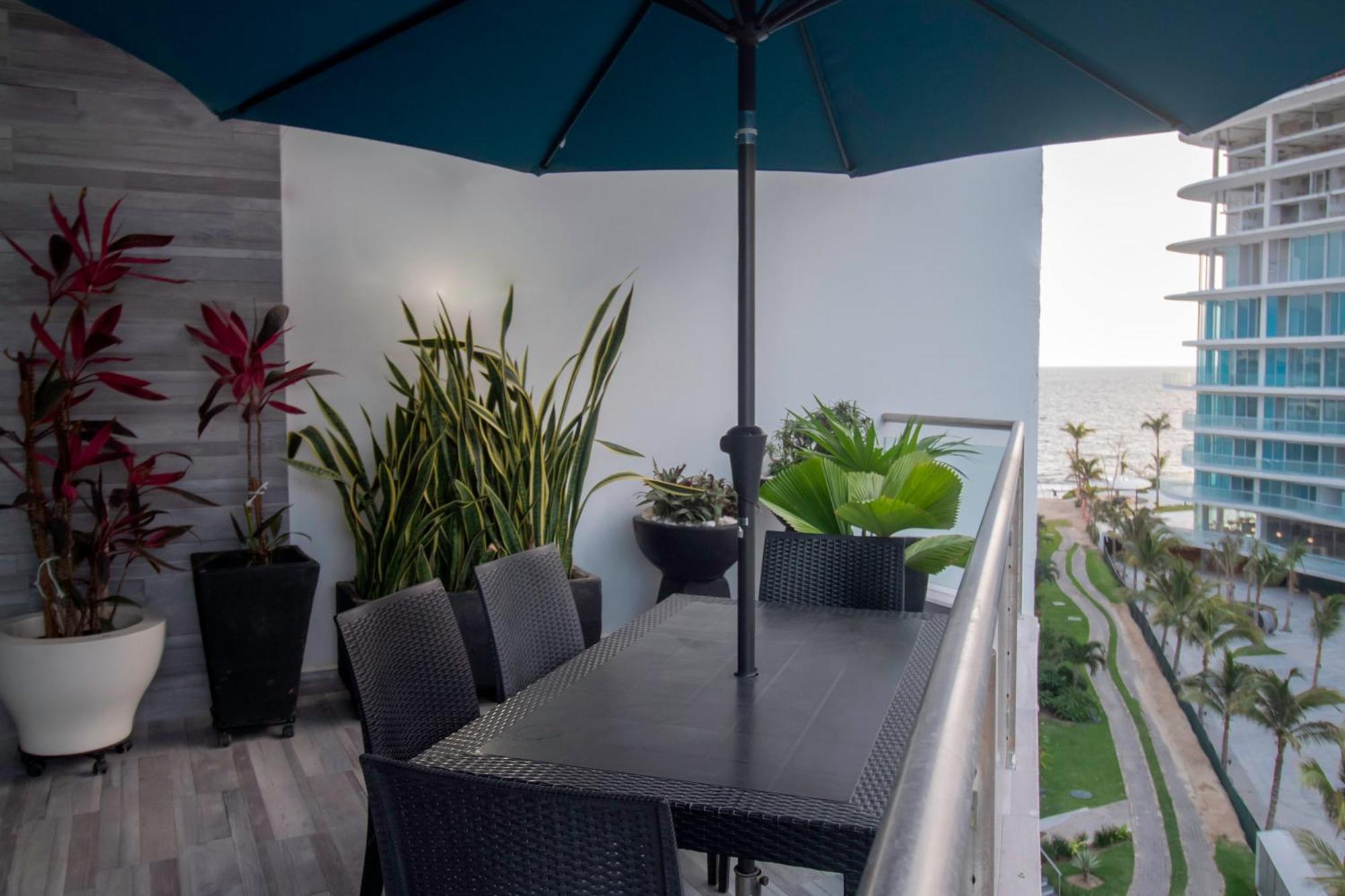 At Aria Luxury Double On The Pacific Coast