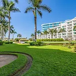 Brand New Condo Aria Ocean 614 By Kivoya