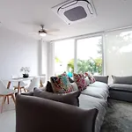 Ola Bonita