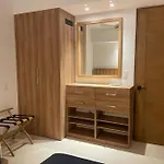 Moderno Departamento Con Vistas A Canal Y Campo De Golf