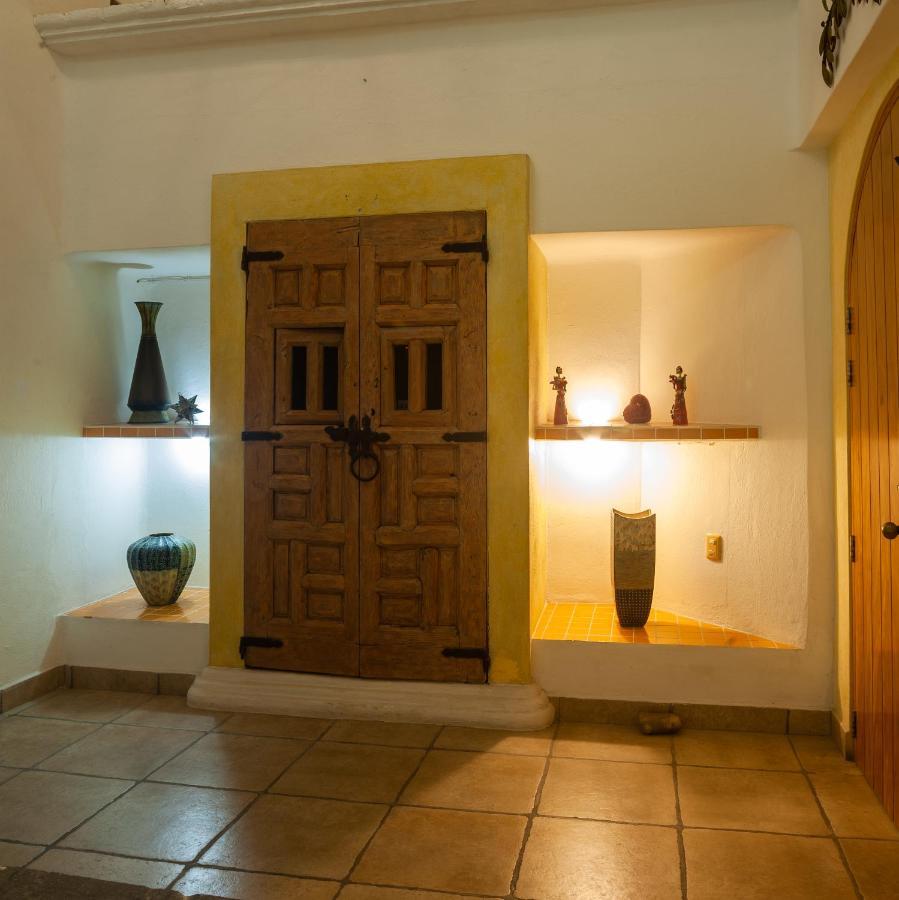 Villa Beach Access, Sleeps 9 Adults, Private Heated Pool, Boat Dock, Calaveras Nuevo Vallarta