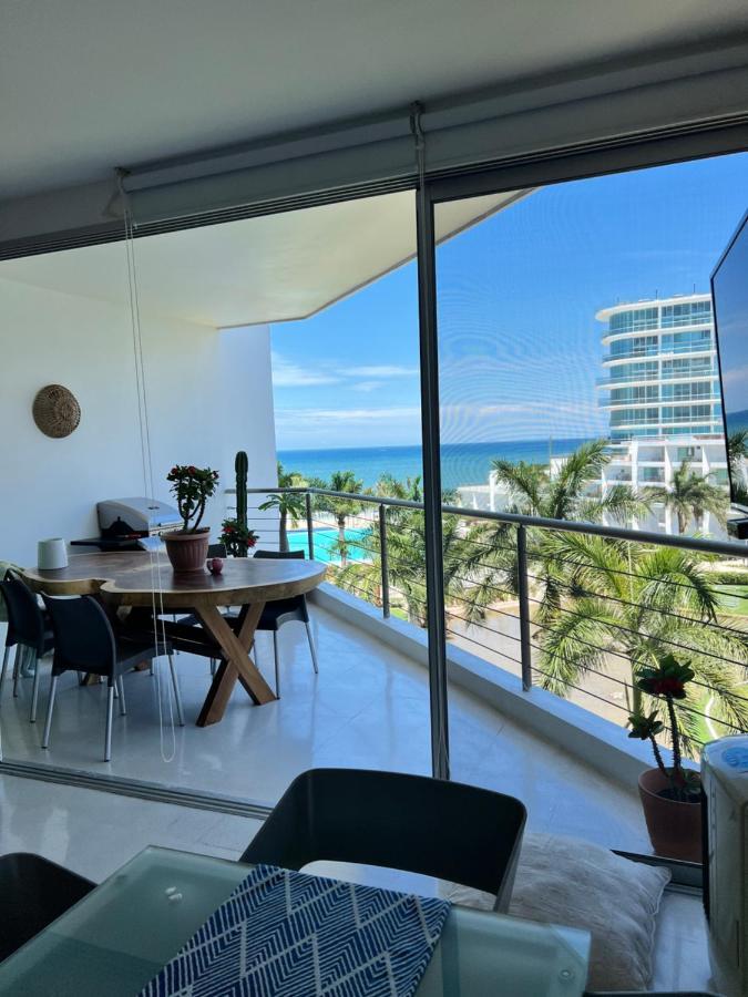 Súper Ubicado Y Cómodo Departamento Frente Al Mar Con 2 Terrazas, Albercas Y Otras Amenidades Apartamento *
