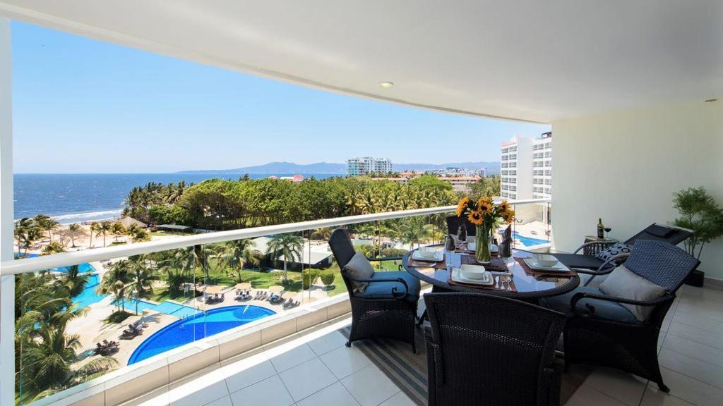 Modern- Renovated- Breathtaking 6th Floor- 3 Bedrooms Magna