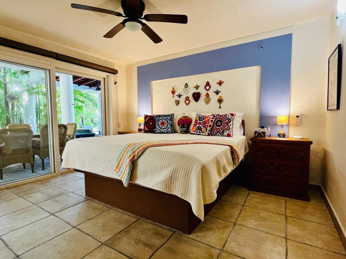 Beach Access, Sleeps 9 Adults, Private Heated Pool, Boat Dock, Calaveras Villa *