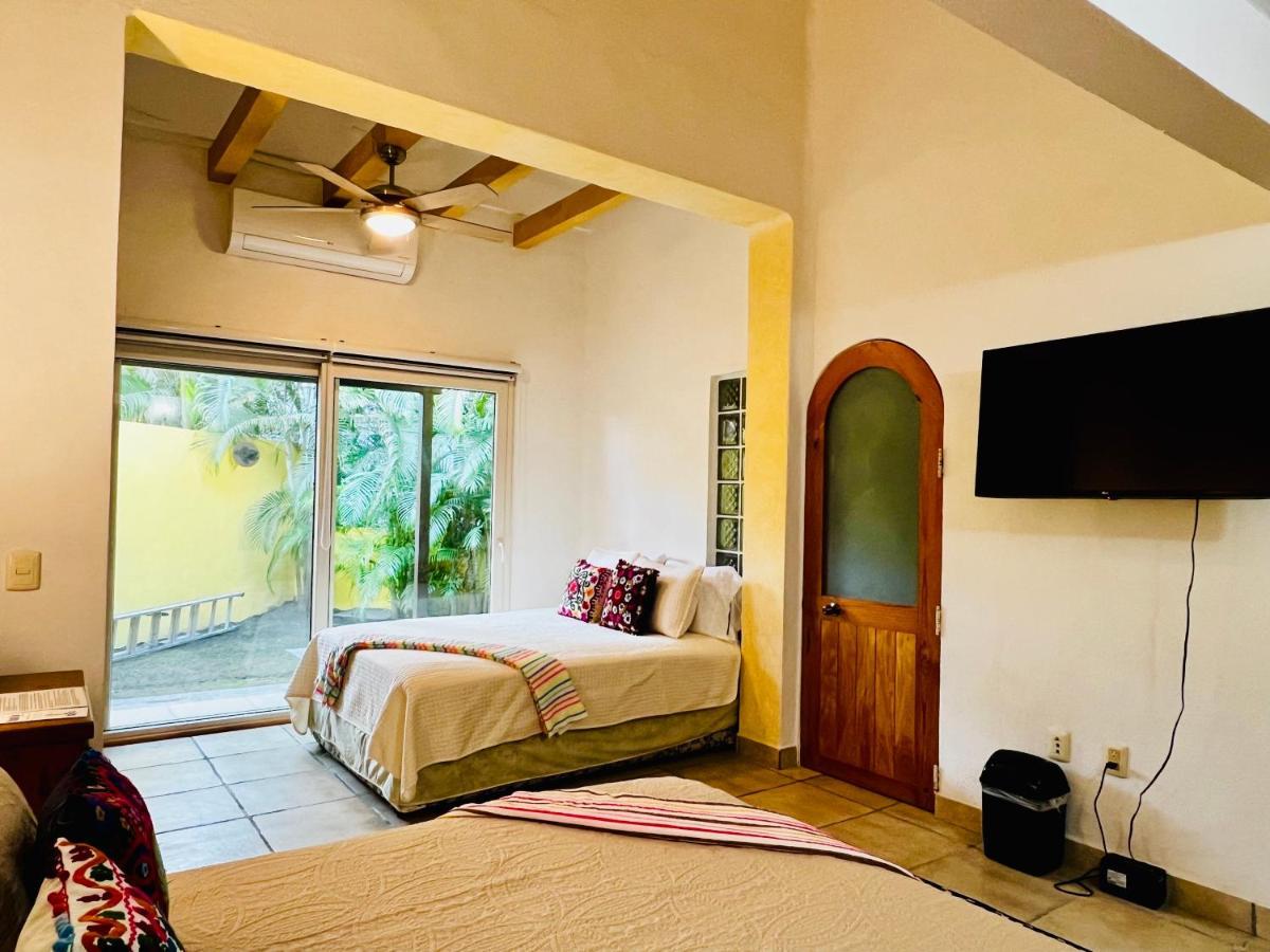 Villa Beach Access, Sleeps 9 Adults, Private Heated Pool, Boat Dock, Calaveras