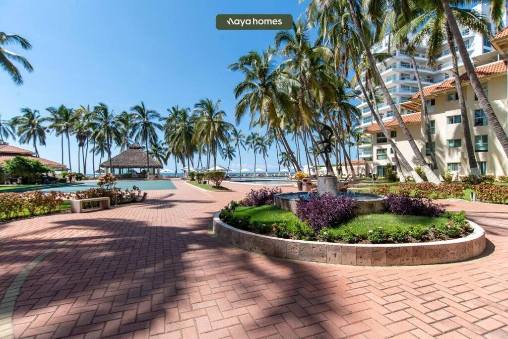 Beachfront 2br With Pool - Blue Flag Nuevo Vallarta