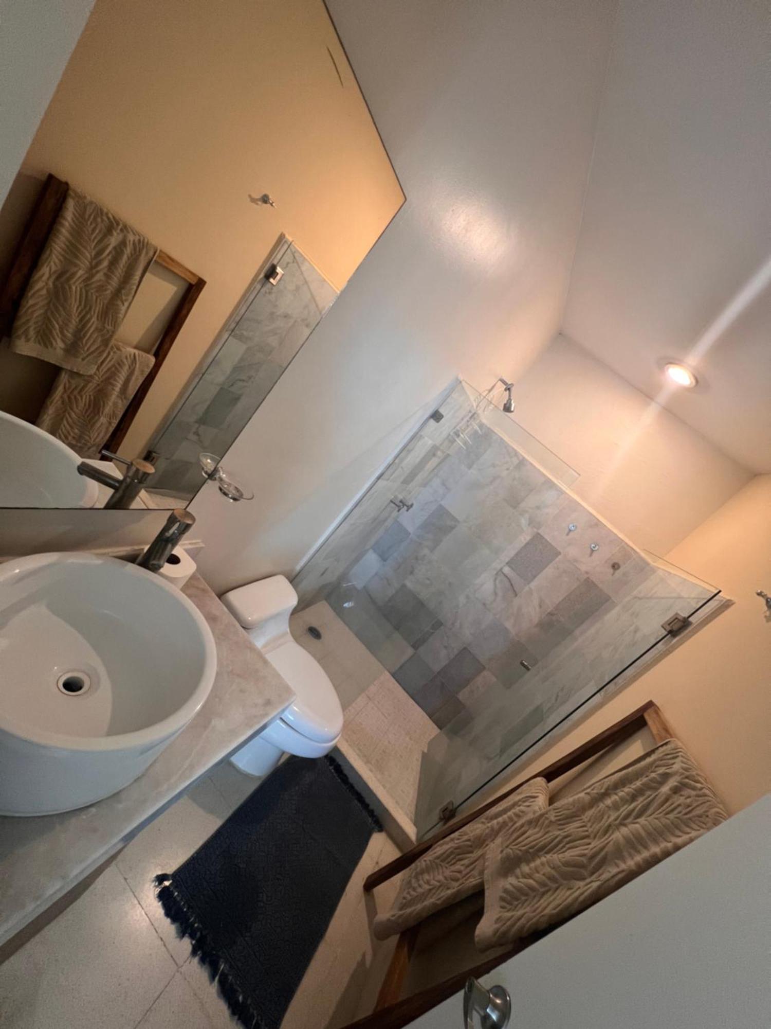 Apartamento Súper Ubicado Y Cómodo Departamento Frente Al Mar Con 2 Terrazas, Albercas Y Otras Amenidades