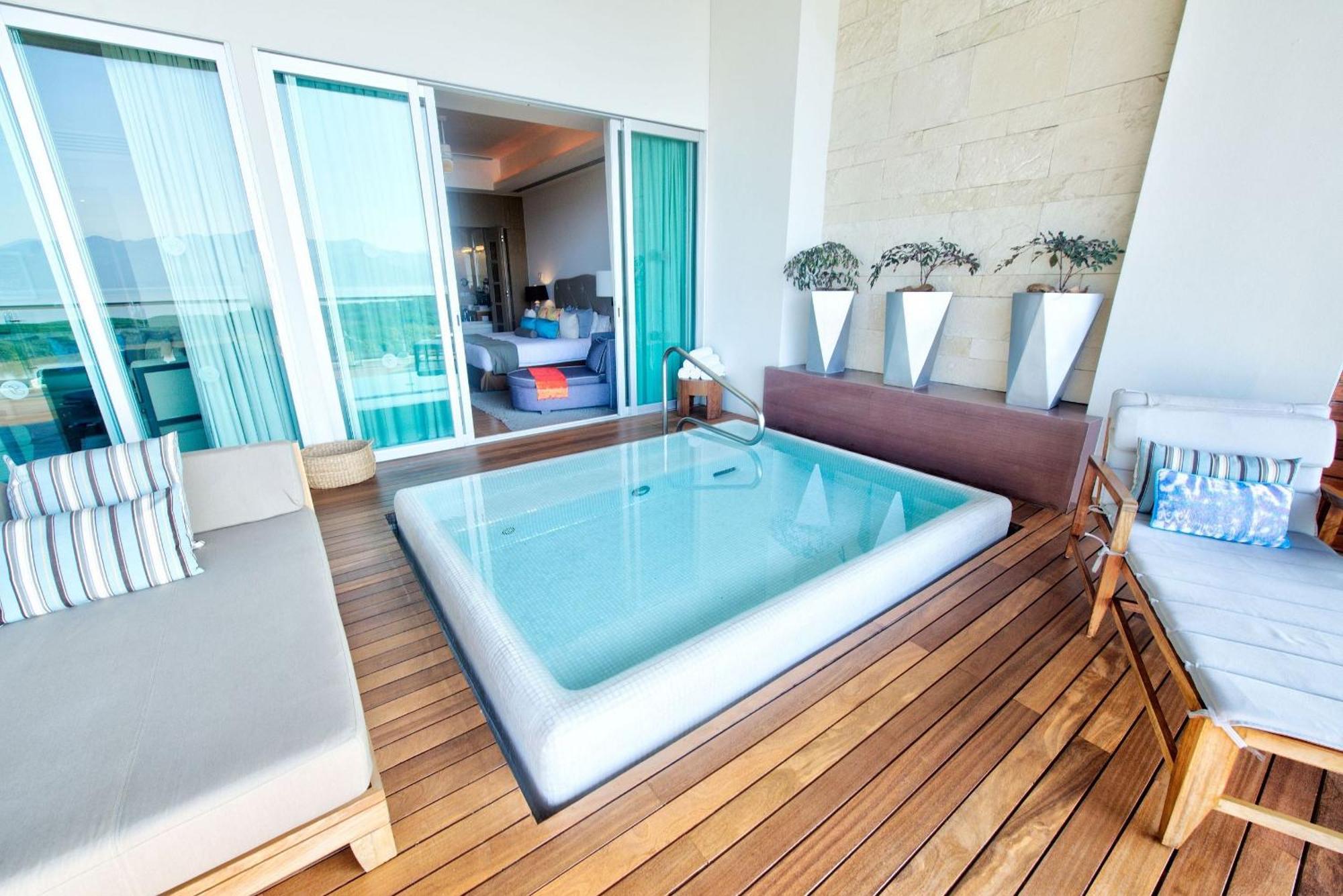 The Grand Luxxe Three Bedroom 5* Nuevo Vallarta