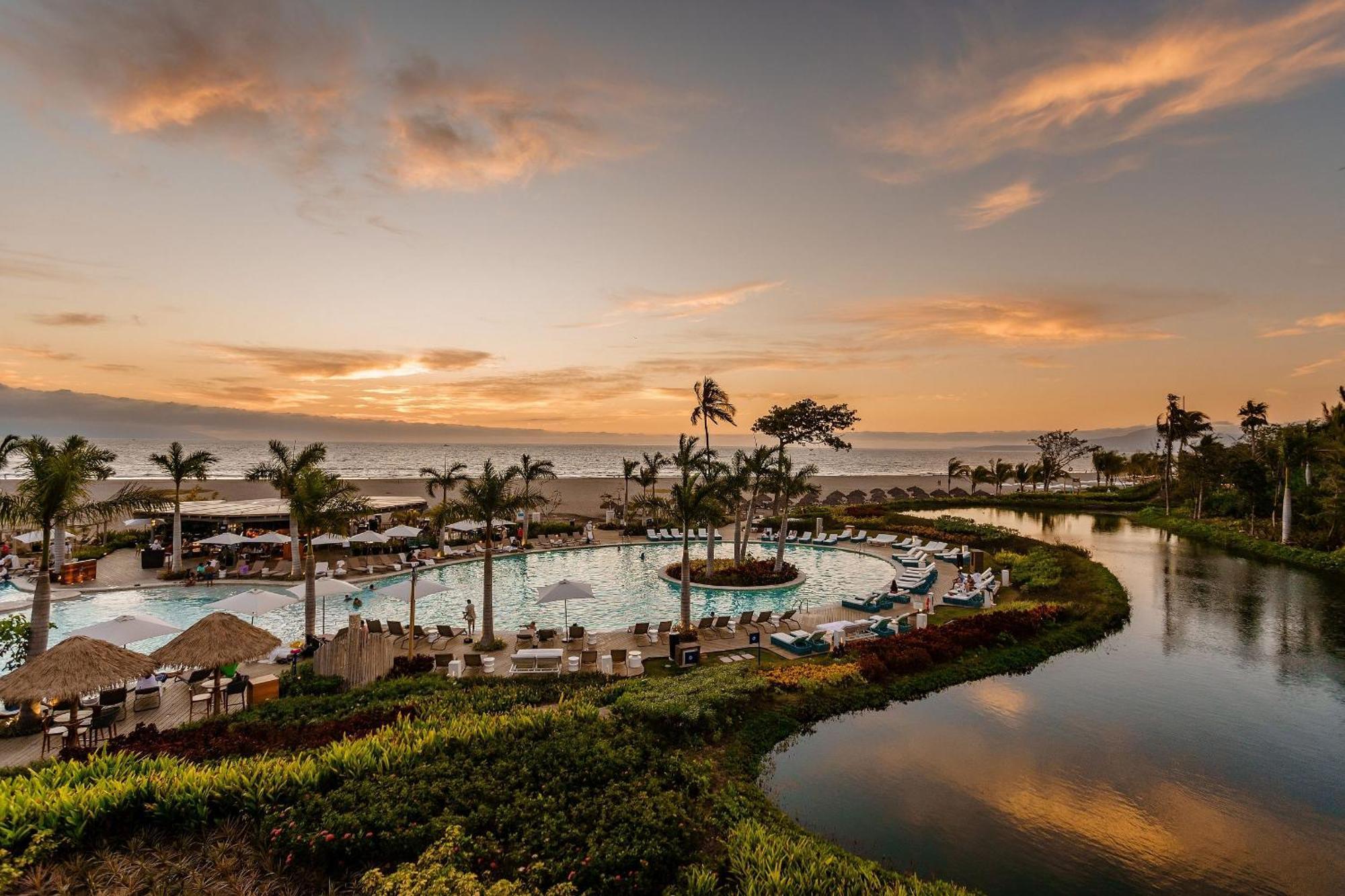 The Grand Luxxe Three Bedroom Resort 5*