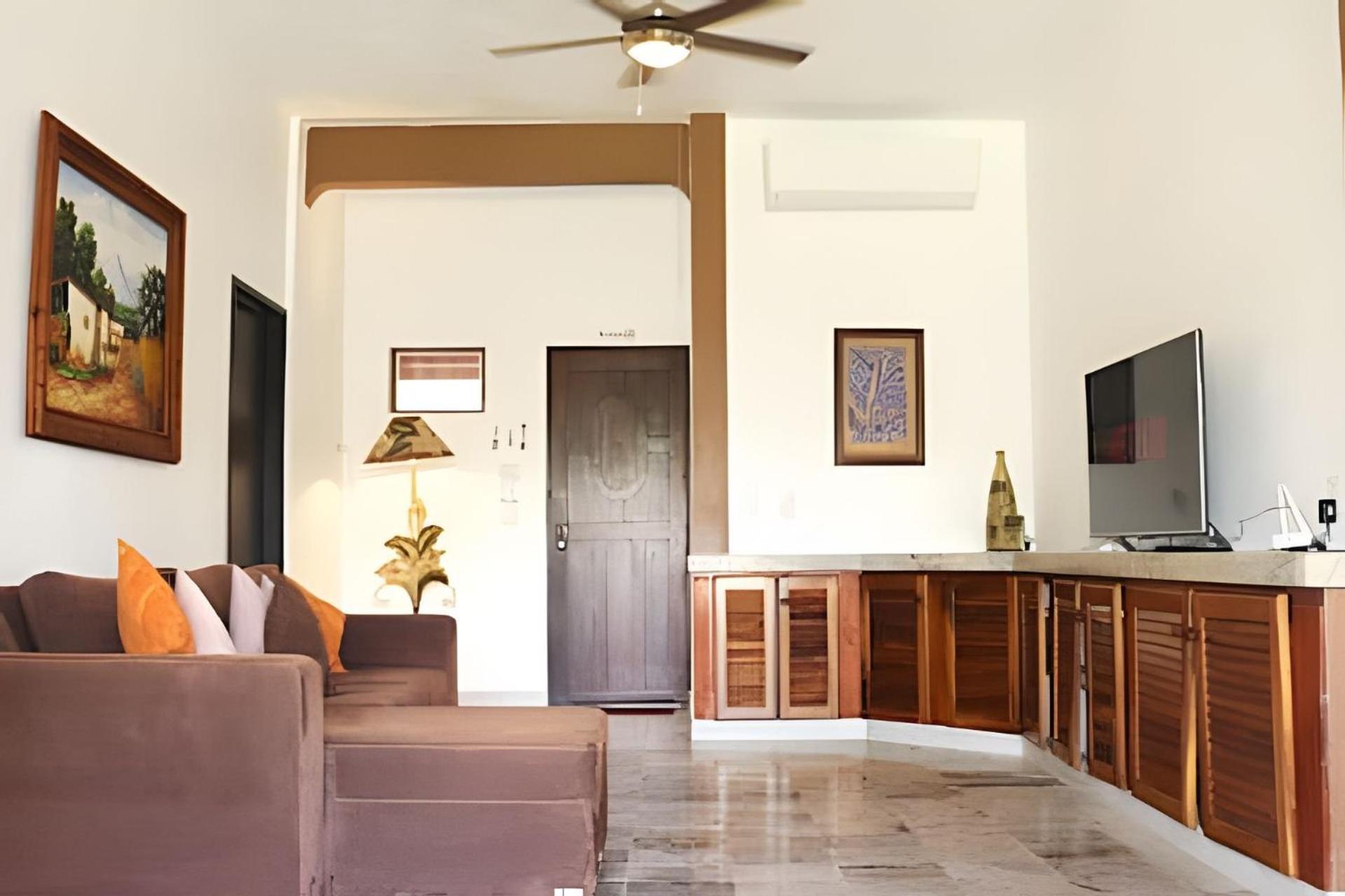 Casa De Abuelos Con Jardin Y Vista Al Canal Holiday home *
