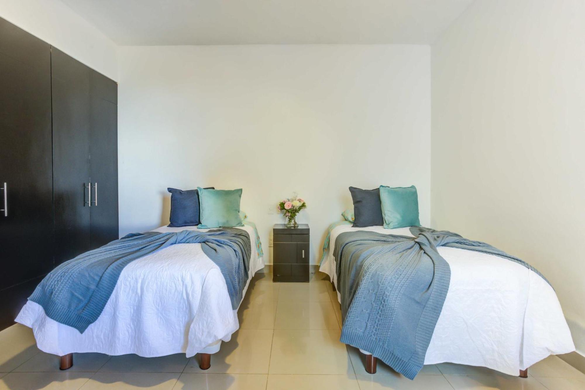 Apartamento El Tigre, Ibiza With Pool And Golf Views Nuevo Vallarta