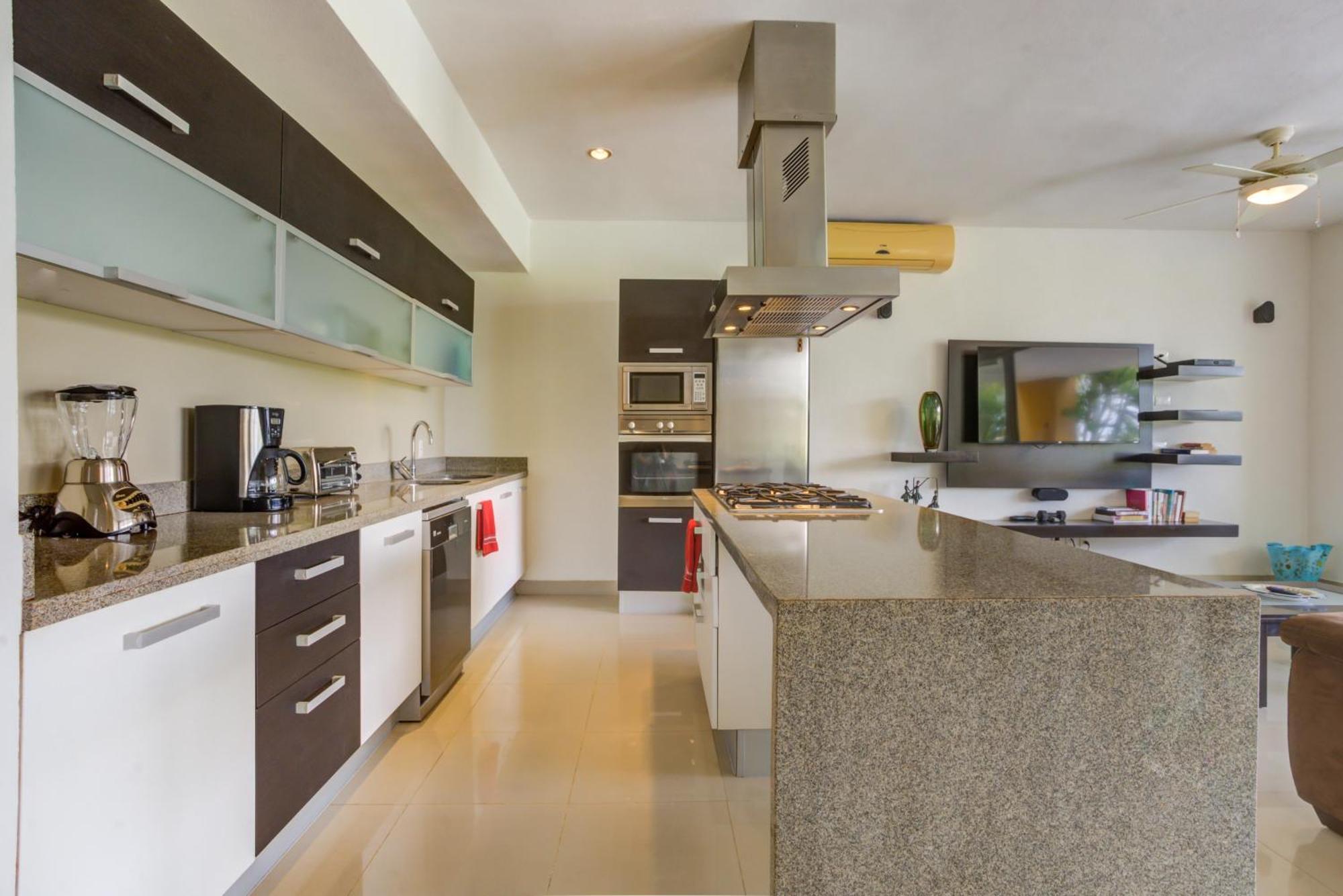 El Tigre, Ibiza With Pool And Golf Views *