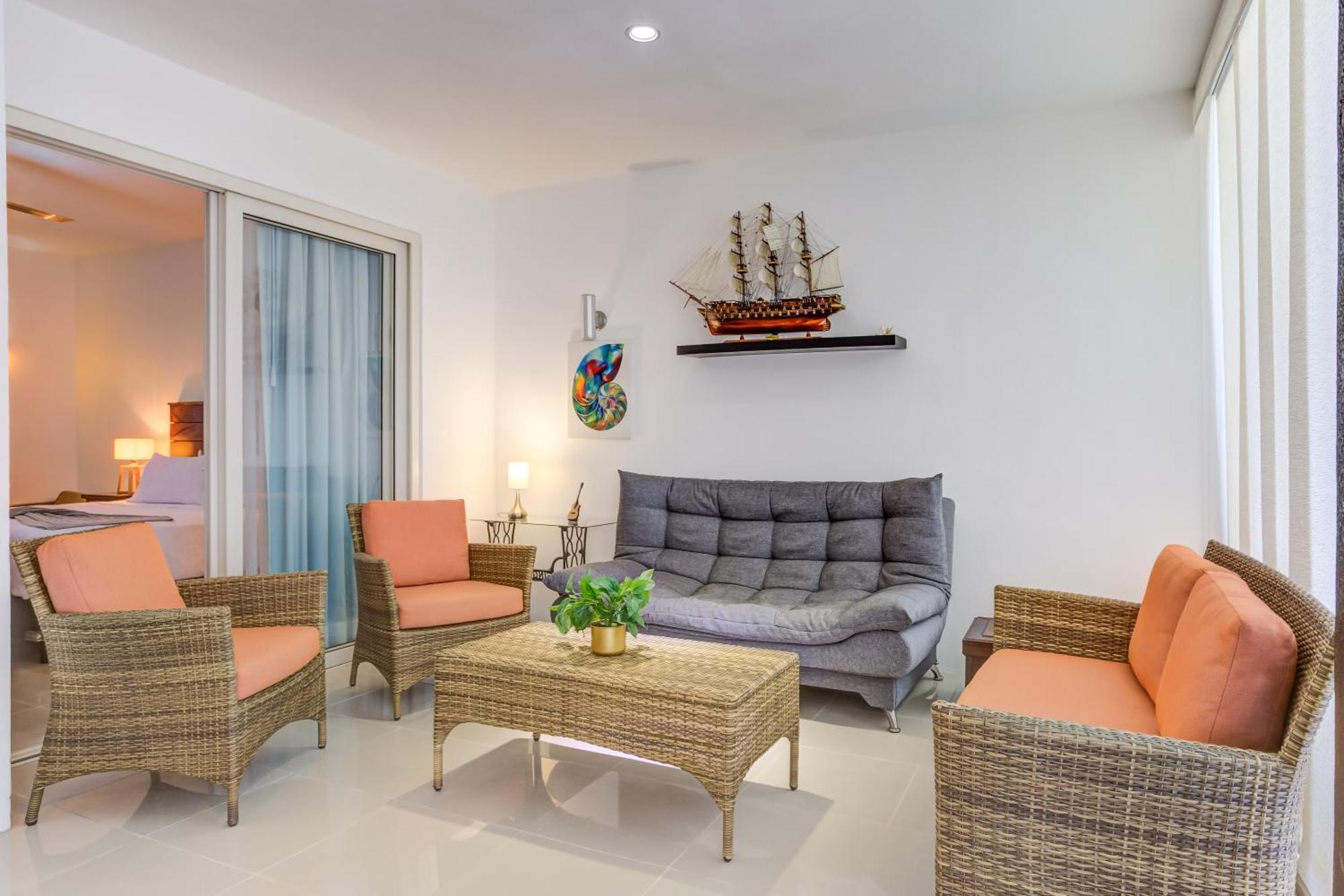 Apartamento El Tigre, Ibiza With Pool And Golf Views