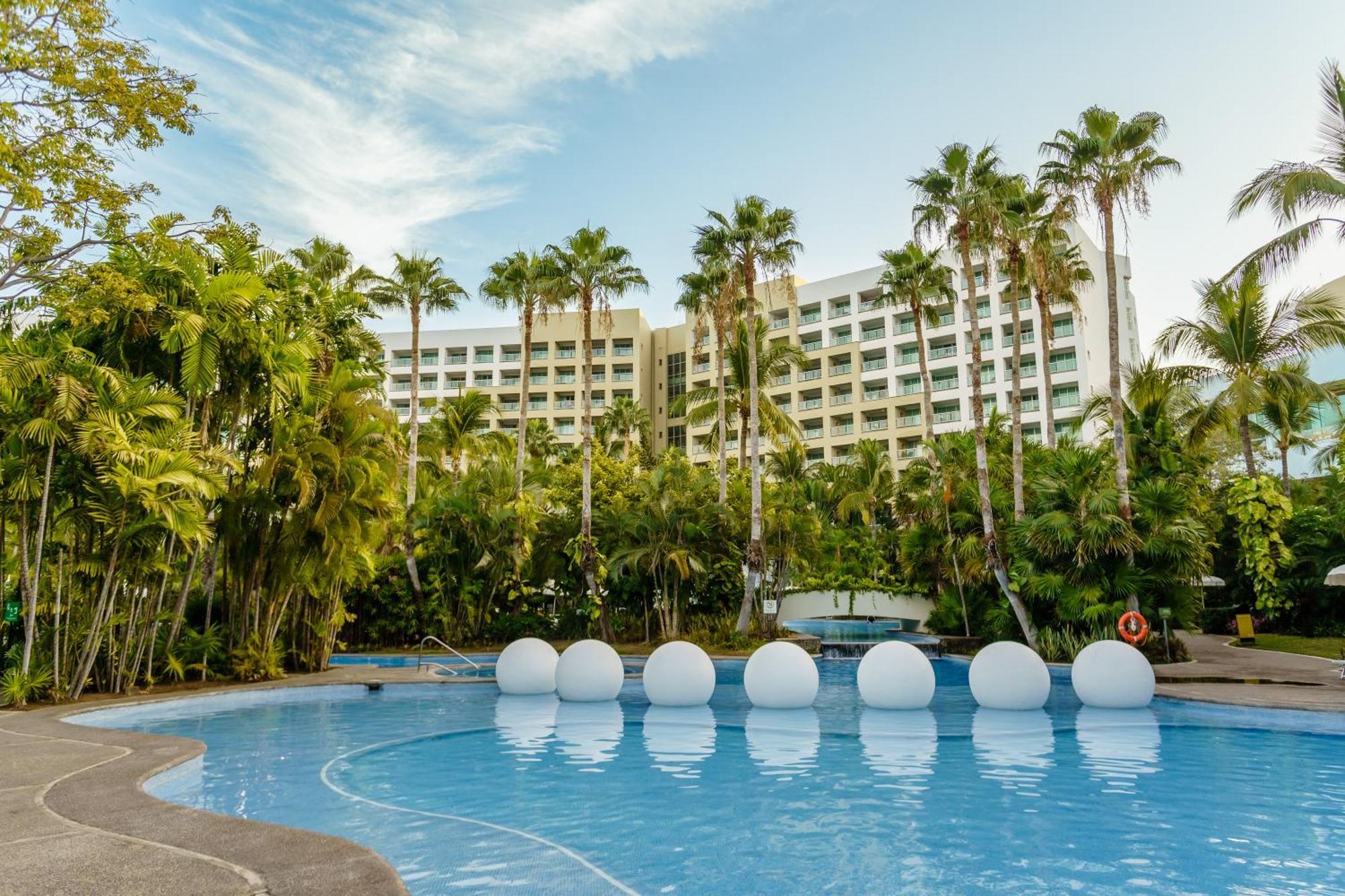 Grand Luxxe Two Bedroom -