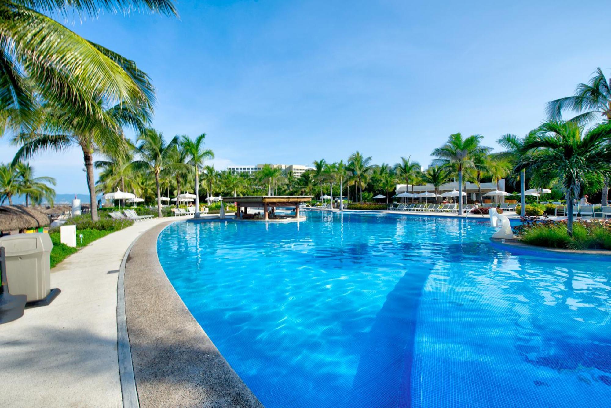 Grand Luxxe Two Bedroom - Resort