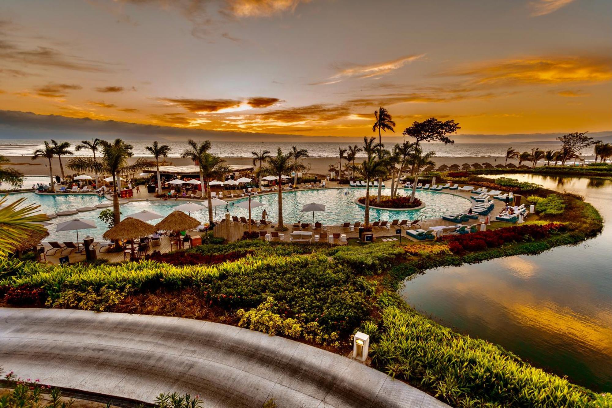 Grand Luxxe Two Bedroom - Resort