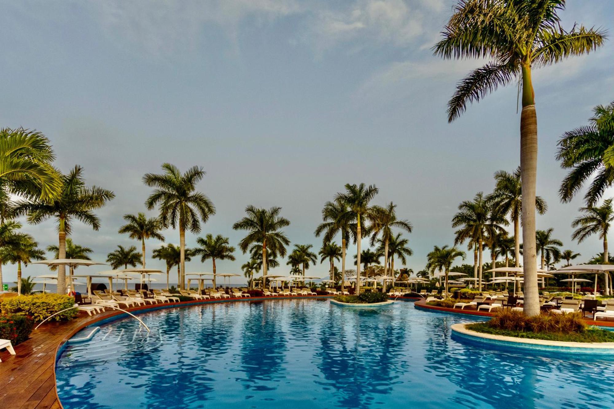Grand Luxxe Two Bedroom - Resort *