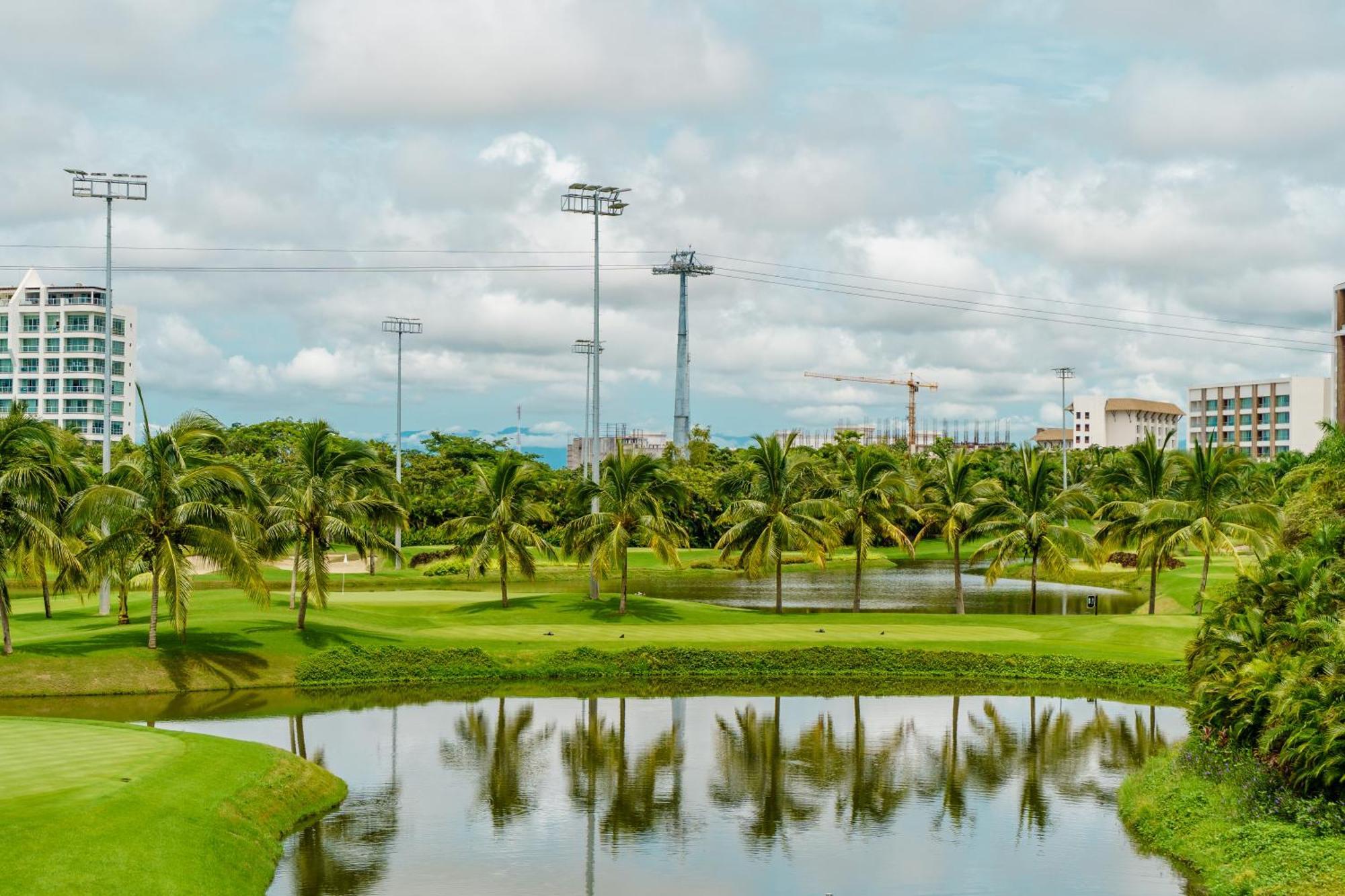Grand Luxxe Two Bedroom - Resort *
