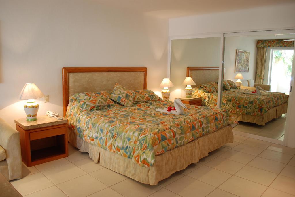 Bahia Del Sol Apartahotel 3*
