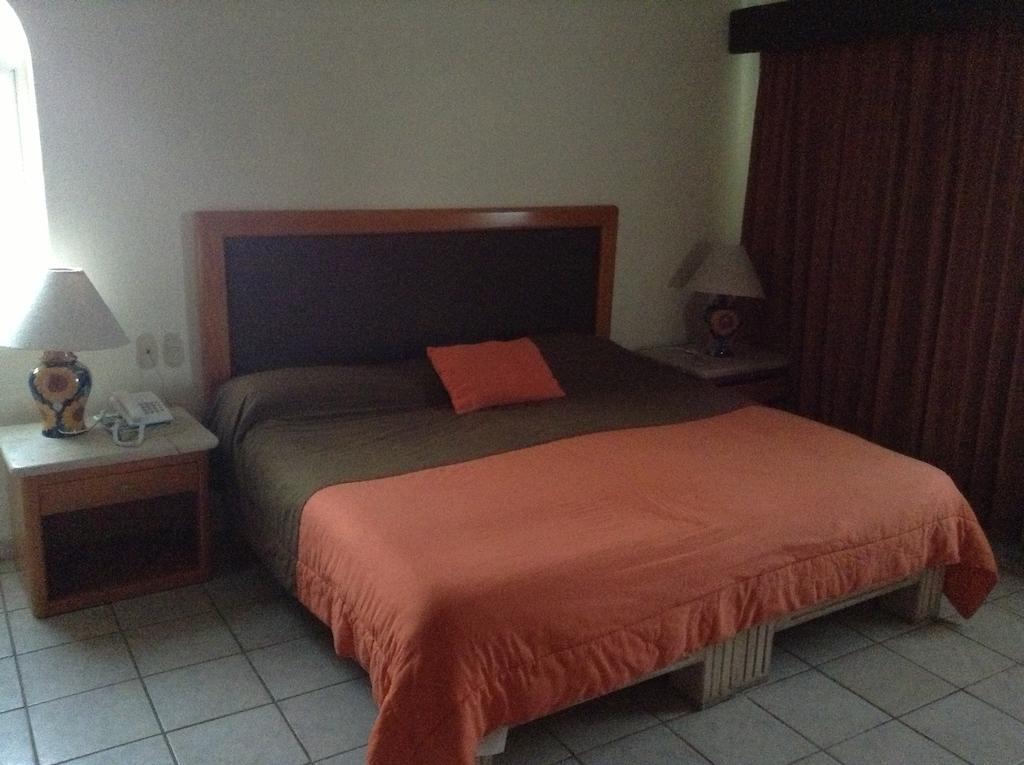 Apartahotel Bahia Del Sol