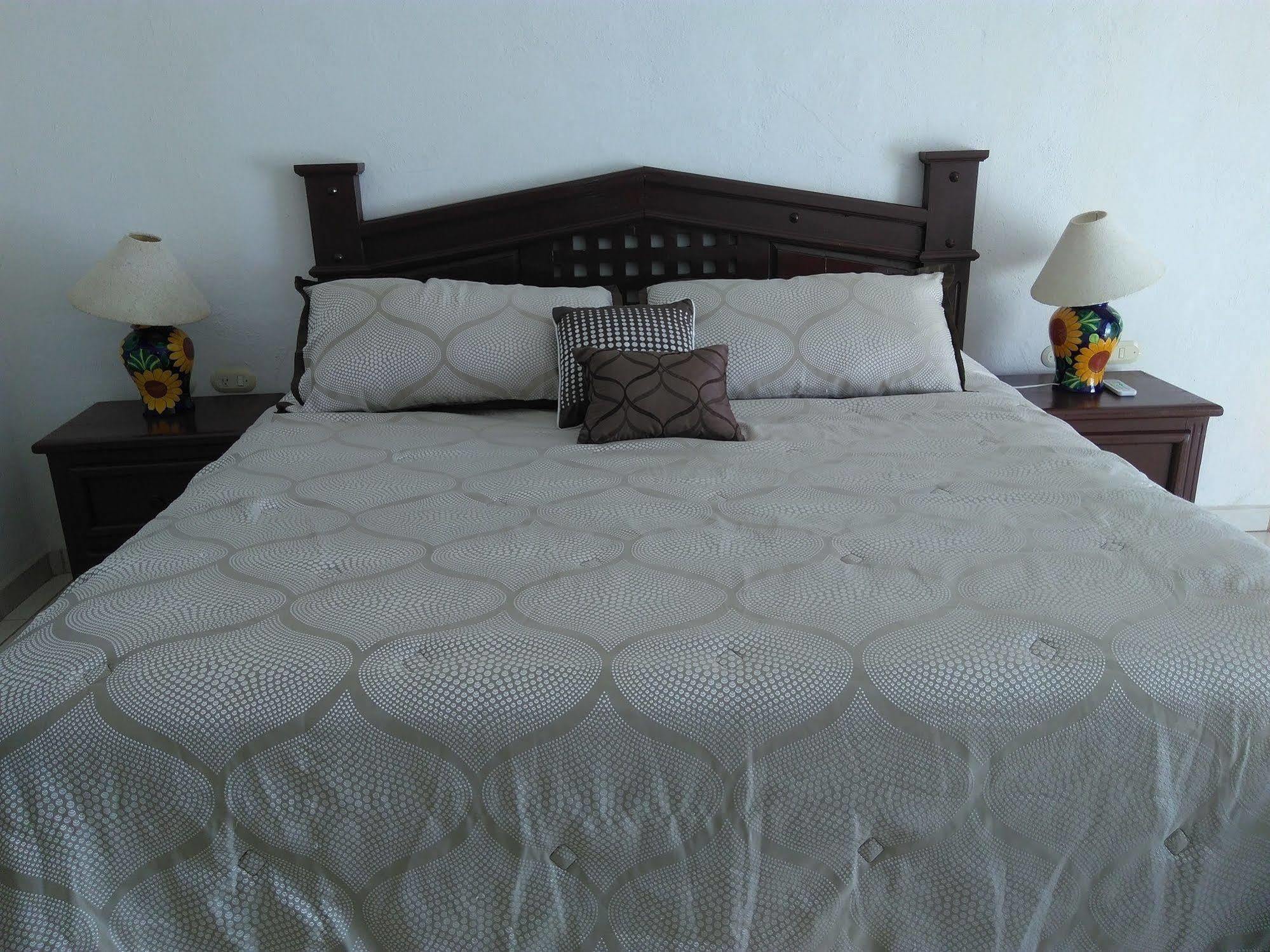 Apartahotel Bahia Del Sol 3*