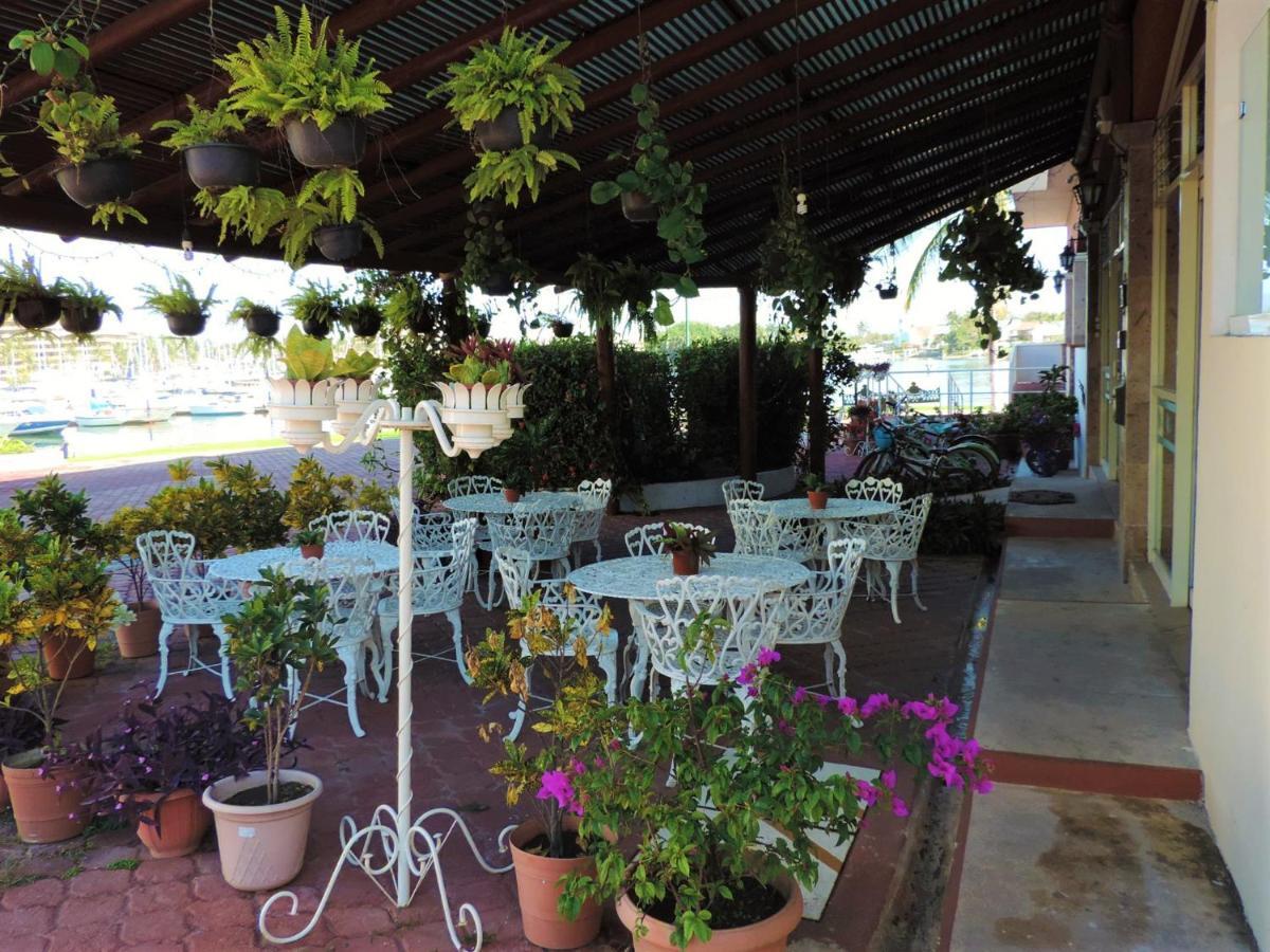 Marina Banderas Boutique