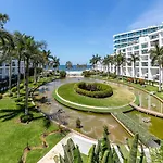 Amazing &Totally New!!! Aria Ocean Condo 306 By Kivoya