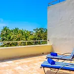 Condominio Nitta Unit 304