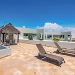 Condominio Nitta 308