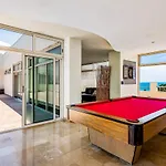 Nitta Condo #105