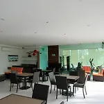 Sayil 3Bdr Oceanfront Penthouse By Moikkarentals